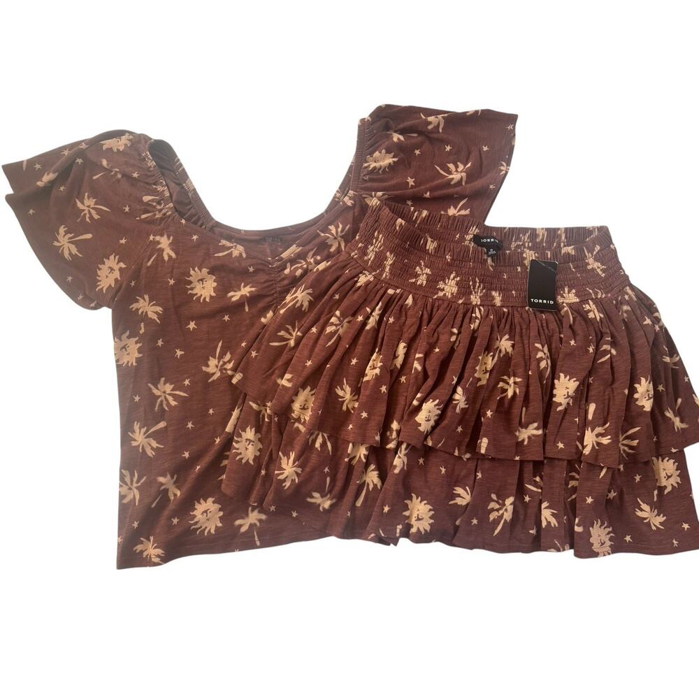 Torrid Size 0 NWT Tiered Skort Sun Palms Bracken / Size 1 NWOT Top Lot #6413